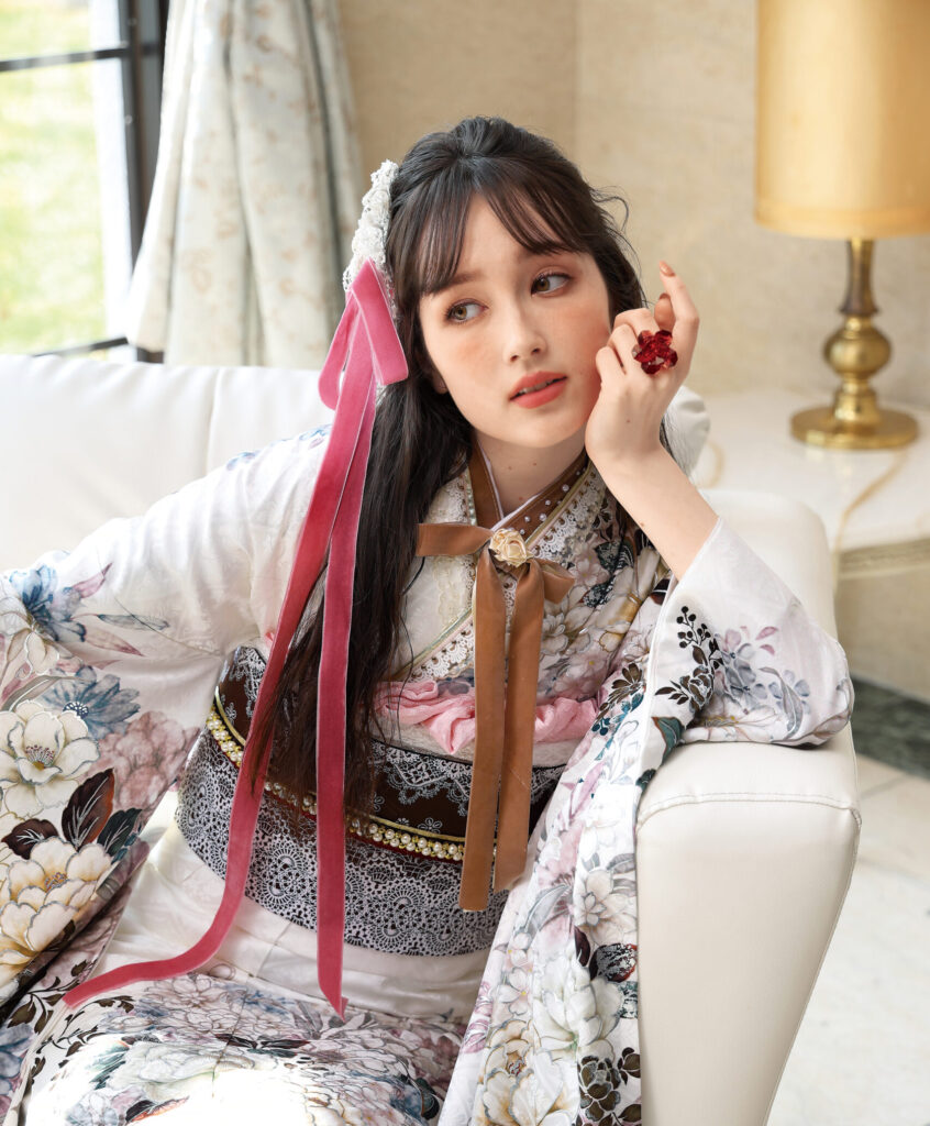 【振袖メイク】最旬メイクを先取りしよう！25秋メイクは「深みカラー＆ツヤ」がキーワード♡