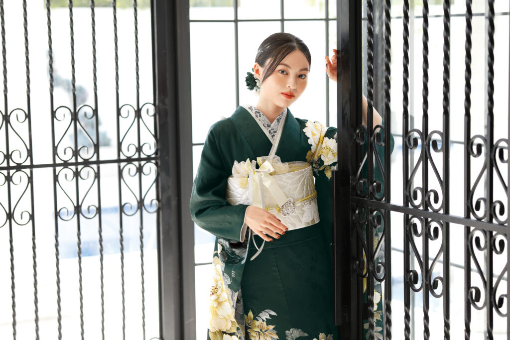 【振袖メイク】春に向けて、落ちない「リップメイク」を楽しみたい！鍵はオーバーめにぽってりと❤︎