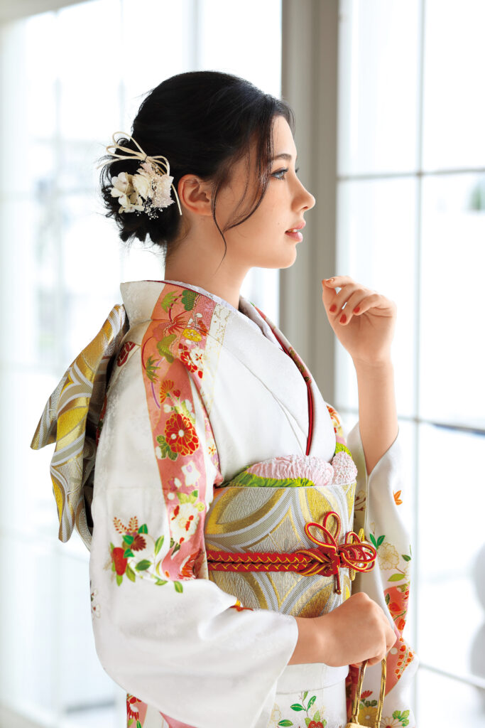 【振袖メイク】劇的に垢抜ける！今っぽ「束感まつ毛」で作る最新メイク術❤︎