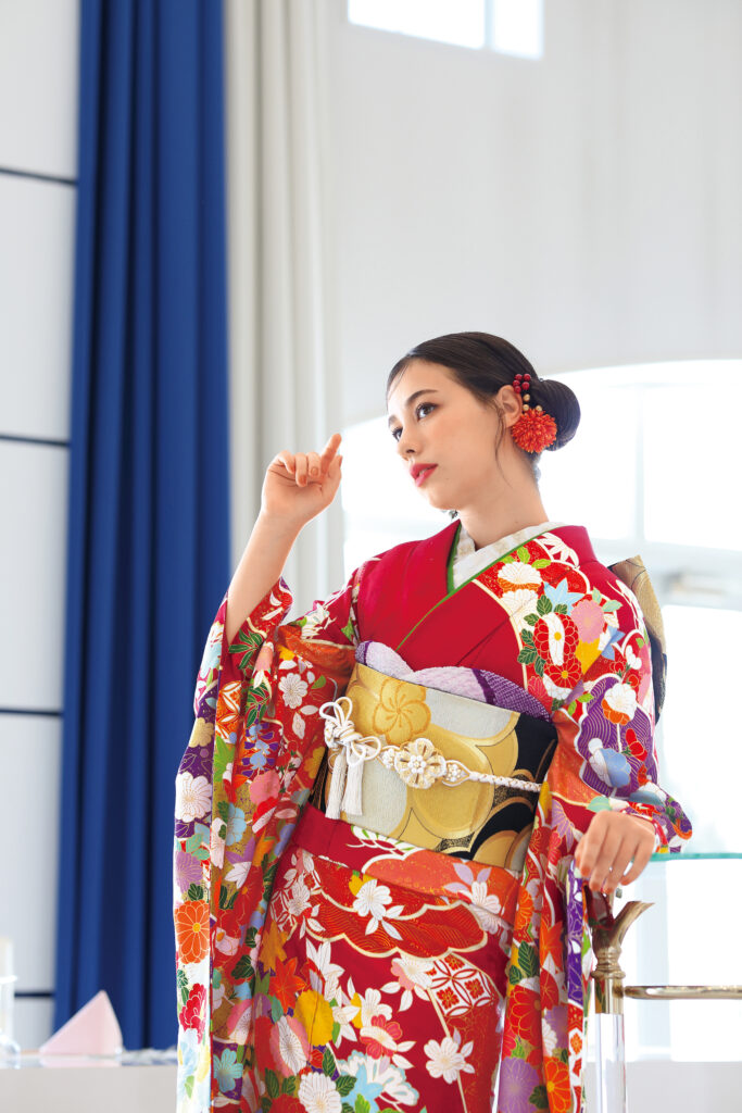 【振袖メイク】今年は挑戦したい！振袖×カラーメイク、こなれ感を出すための全正解とは？♡